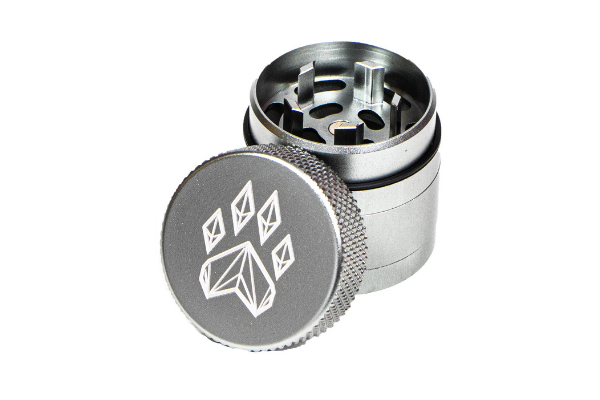 Wolf Traditional 4-Piece Herb Grinder - Small - Grey